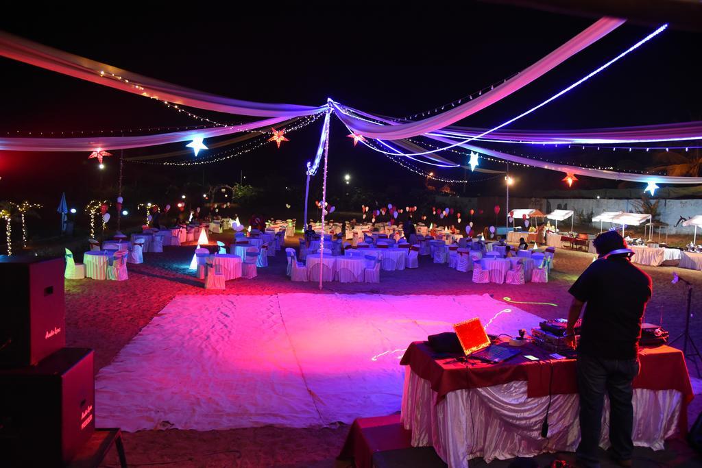 Paradise Village Beach Resort Calangute Exterior photo